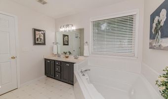 1307 Chenworth Dr, Apex, NC 27502