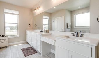 110 War Wagon Cir, Millsap, TX 76066