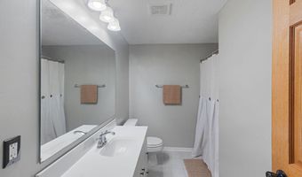 741 Morrison Ave S, Annandale, MN 55302