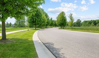 439 Hidden Riv W, Holly, MI 48442
