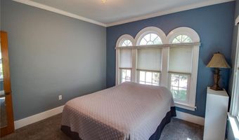 301 E 7th St, Alton, IL 62002