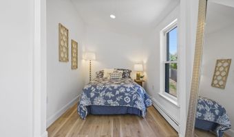 310 East Rd, Belford, NJ 07718