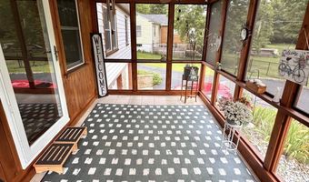 19 Pomeroy Rd, Athens, OH 45701