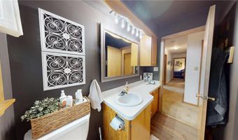 1402 W Clark St, Albert Lea, MN 56007