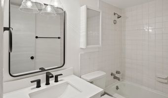 755 FAIRVIEW Ave 755 D, Annapolis, MD 21403
