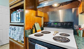 711 Parrish Ave, Adel, GA 31620