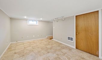 42 Neillian St 42, Bedford, MA 01730