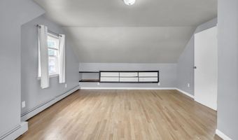 6 Briarwood Rd, Albany, NY 12211