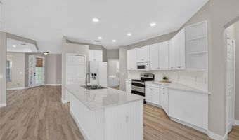 5508 GOLDEN ISLES Dr, Apollo Beach, FL 33572