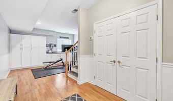 51 Faith Ln 51, Danbury, CT 06810