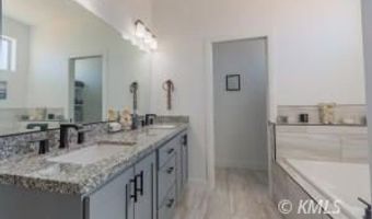 665 S Shelter Cove Dr, Big Water, UT 84741