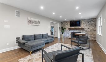 3436 HOLLY Rd, Annandale, VA 22003