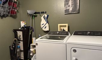 400 S 7th St, Akron, IA 51001