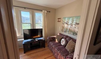 276 Blue Jay Dr, Beaver, WV 25813