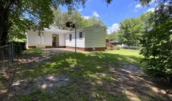 2012 Yelton Dr, Camden, SC 29020