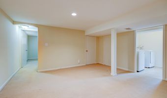 5214 DANBURY Rd, Bethesda, MD 20814
