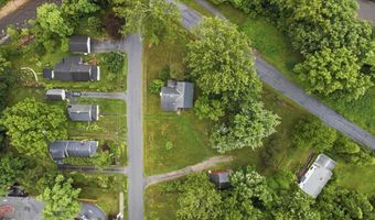 105 Hicks Ave, Bennington, VT 05201