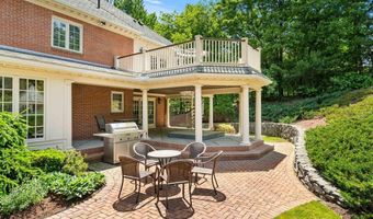 56 Oak Dr, Bedford, NH 03110