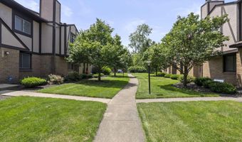 5376 Tartan Ln 32, Columbus, OH 43235