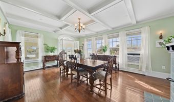 260 Ocean Ave, Amityville, NY 11701