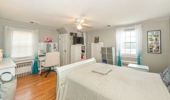 112 Main St, Bayonne, NJ 07035