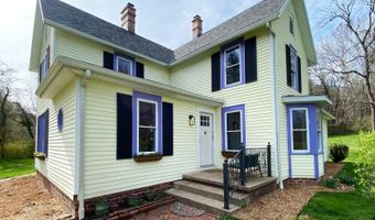 11522 Strouds Run Rd, Athens, OH 45701
