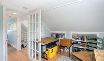 50 Cole St, Jamestown, RI 02835