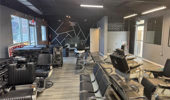 215 E MAIN St, Apopka, FL 32703