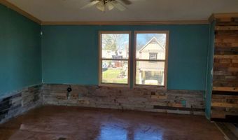 754 Kayroe Rd, Adkins, TX 78101