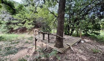 100 Rolling Hills Blvd, Alvord, TX 76225