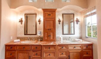 7206 Aviara Dr, Carlsbad, CA 92011