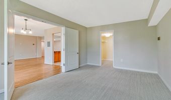 7501 DEMOCRACY Blvd 414, Bethesda, MD 20817