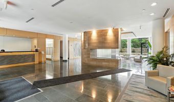 2001 15TH St N 111, Arlington, VA 22201
