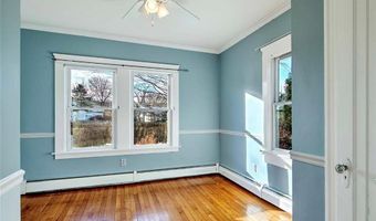 18 Orchard Ave, Barrington, RI 02806