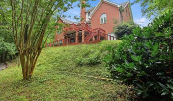 355 Smoke Rise Dr, Baldwin, GA 30511