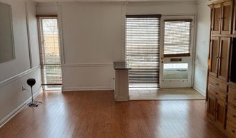 2633 FORT FARNSWORTH Rd 268, Alexandria, VA 22303