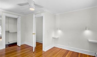 58 Bliss Rd, Newport, RI 02840