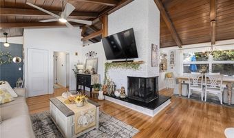 92 Turner Ave, Cranston, RI 02920