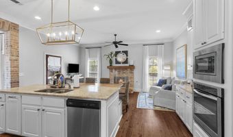 200 Evelyn Ln, Brandon, MS 39042