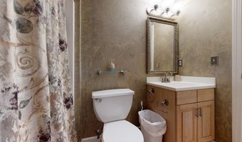 445 Captain Eames Cir 445, Ashland, MA 01721