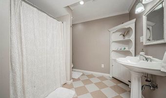 1311 Meadow Ln, Abilene, KS 67410