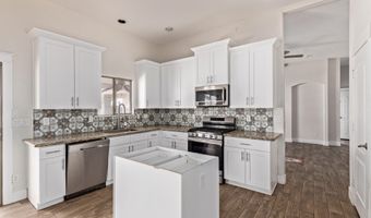 447 S WARNER Dr, Apache Junction, AZ 85120