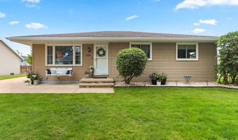1718 SCHAEFER Cir, Appleton, WI 54915