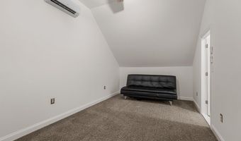 379 Shallowford Dr, Boiling Springs, SC 29316