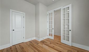 5102 SW Stanford Ct, Bentonville, AR 72713