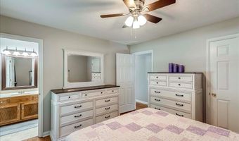 2818 Oakwood Dr, Bardstown, KY 40004