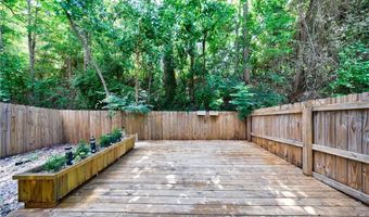 1380 Stirling Cir NW 26, Atlanta, GA 30318