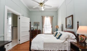 160 Ave C, Apalachicola, FL 32320