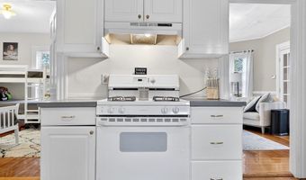 21-23 Bow St, Arlington, MA 02474