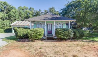 1250 Old Spanish Trail Trl, Bay St. Louis, MS 39520